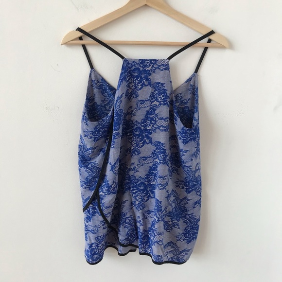 Cut 25 blue and white silk racer back tank - Picture 2 of 5